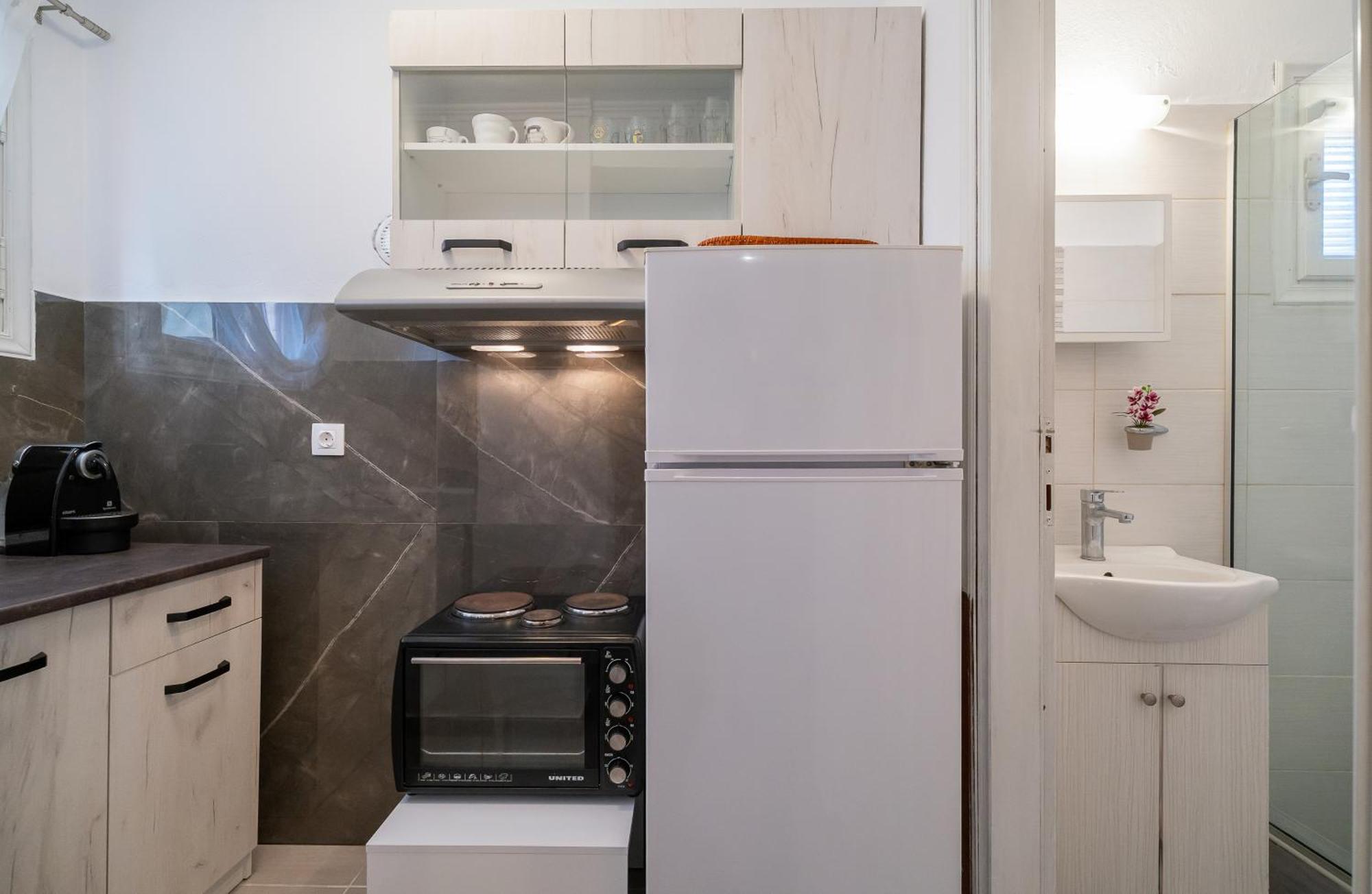 Stefanias Apartment Неос Мармарас Екстериор снимка